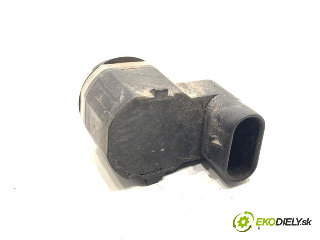 BMW F11 Kombi 2011 190 kW 530 d xDrive 2993 snímač PDC 9231283