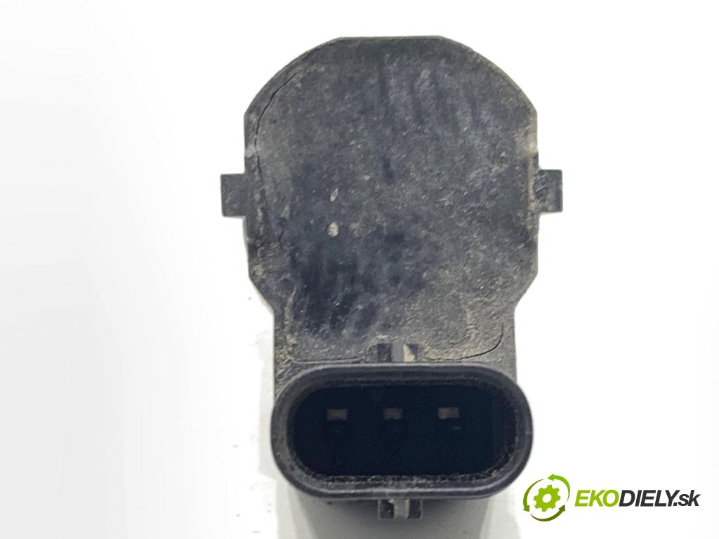 BMW F11 Kombi 2011 190 kW 530 d xDrive 2993 snímač PDC 9231283