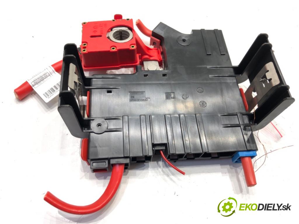 BMW F11 Kombi 2011 190 kW 530 d xDrive 2993 svorka plus 9240490