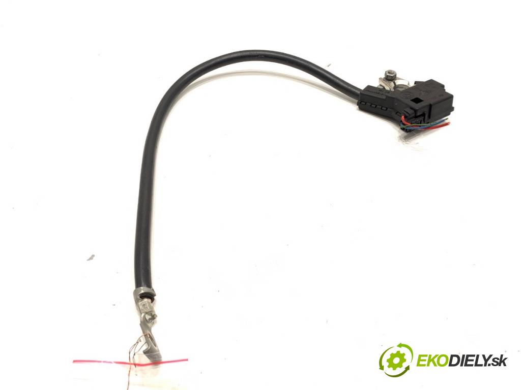 BMW F11 Kombi 2011 190 kW 530 d xDrive 2993 svorka MINUS: 9253082