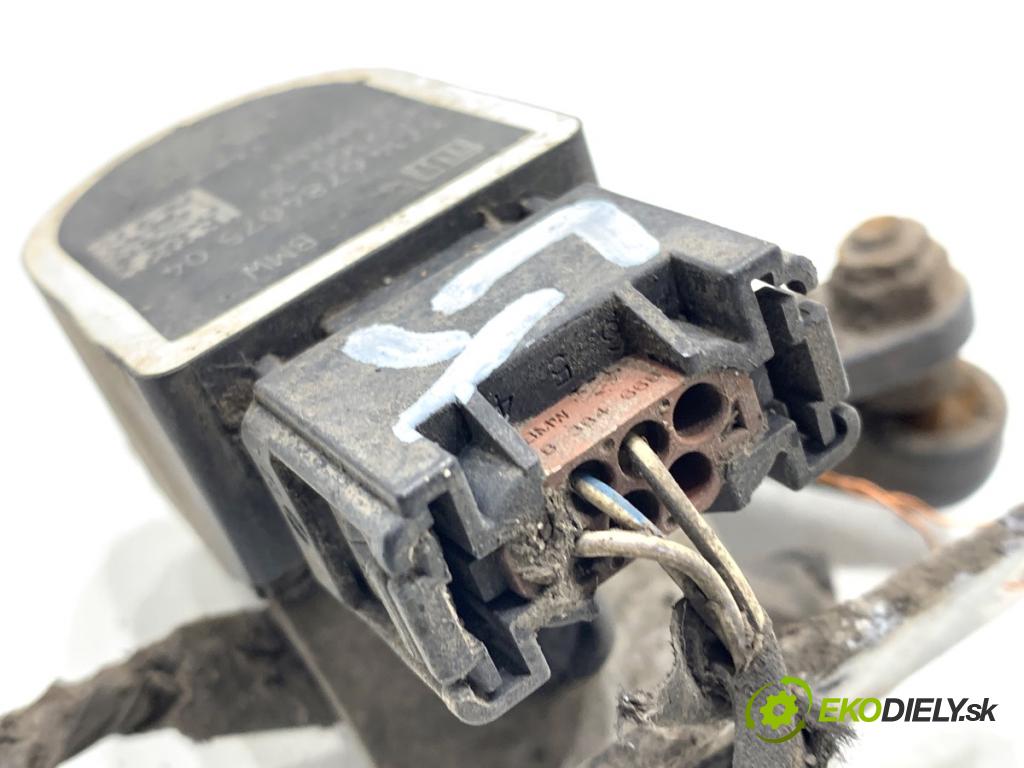 BMW F11 Kombi 2011 190 kW 530 d xDrive 2993 Snímač XENON zad ľavy 6784075