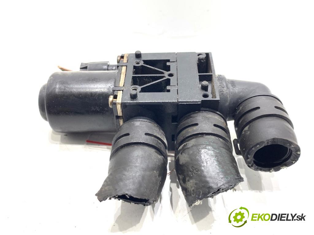 BMW F11 Kombi 2011 190 kW 530 d xDrive 2993 DALŠÍ: pumpa vody 9153079 (Vodní pumpa)