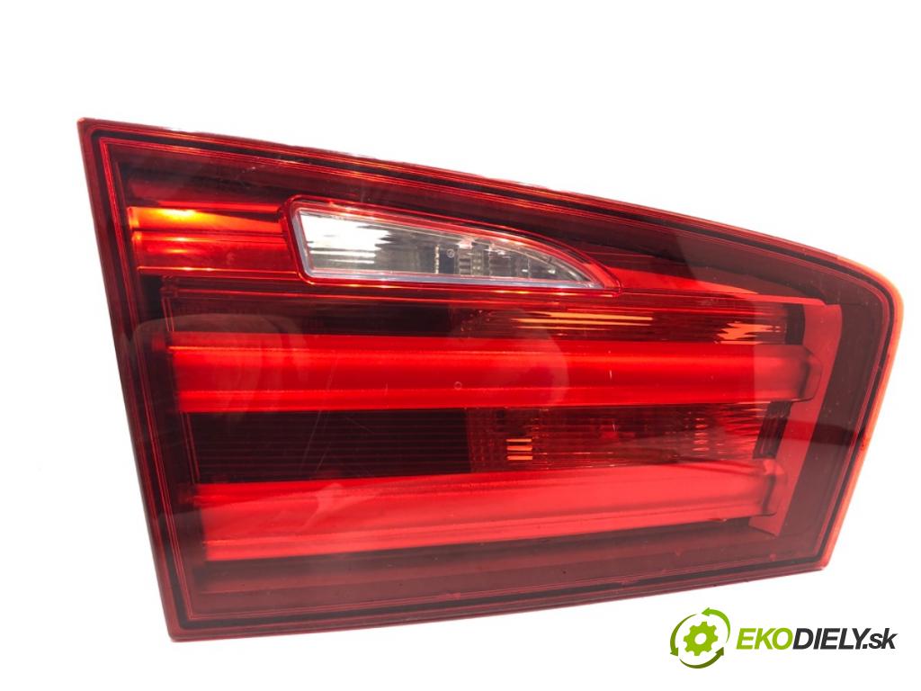 BMW F11 Kombi 2011 190 kW 530 d xDrive 2993 světlo zadní část levá strana vnitřní 7203227 (Klika dveří ostatní)