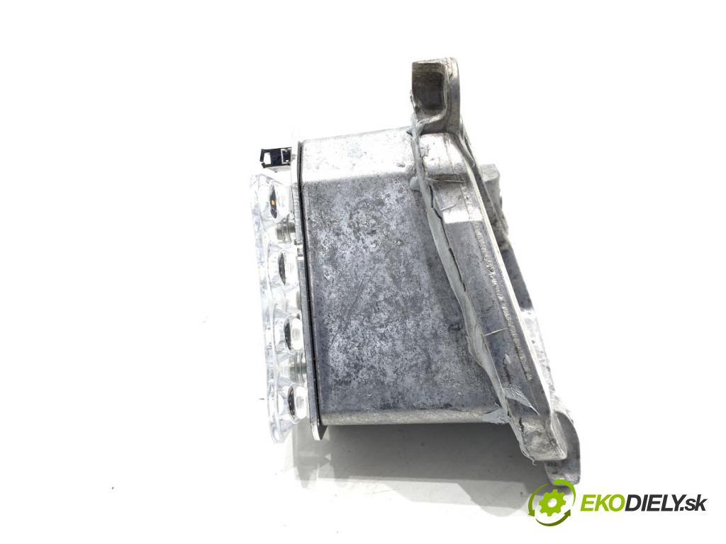 BMW F11 Kombi 2011 190 kW 530 d xDrive 2993 Smerovka Modul LED pravy 171738-03