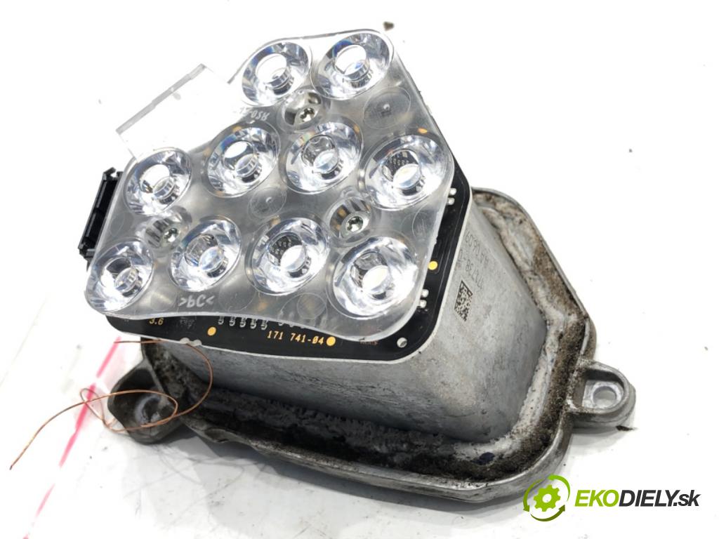 BMW F11 Kombi 2011 190 kW 530 d xDrive 2993 směrovka modul LED levý 171738-04