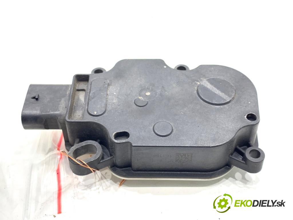 BMW F11 Kombi 2011 190 kW 530 d xDrive 2993 Motorček rolety ŽALÚZIE: 7193168