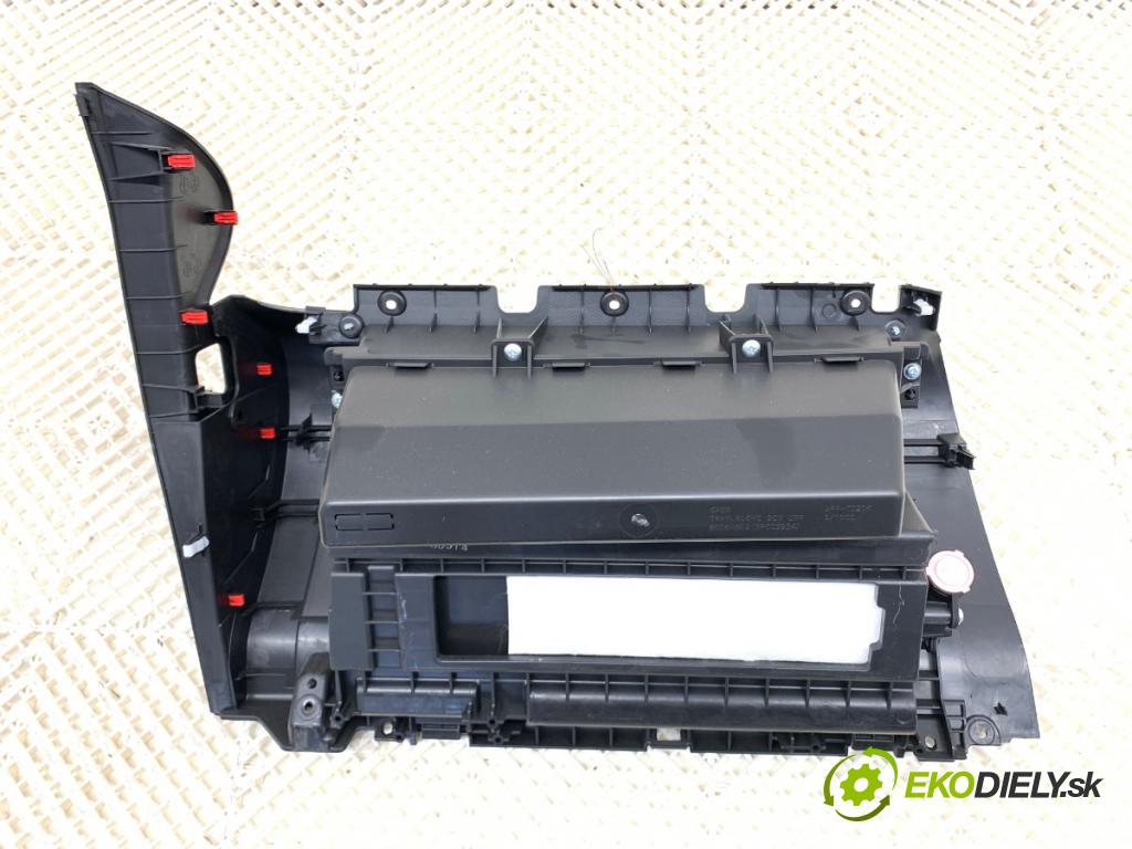 MITSUBISHI ECLIPSE SUV 2019 120 kW 1.5 T-Mivec 1499 Priehradka, kastlík spolujazdca 8006A602 (Priehradka (kastlík))