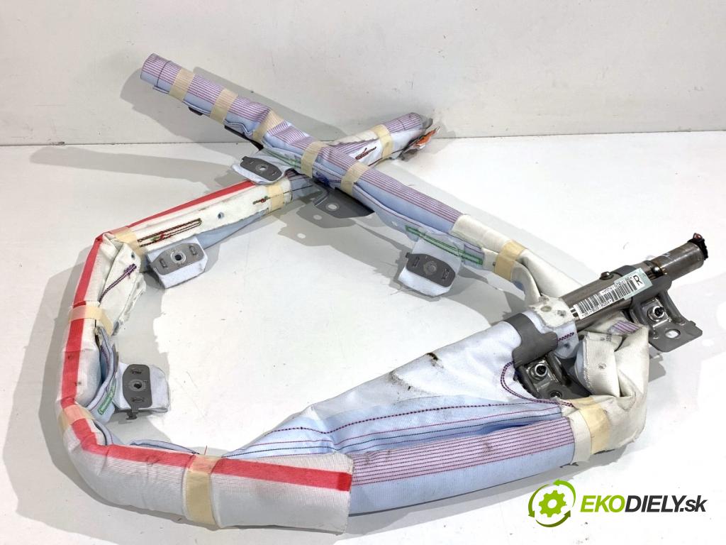 MITSUBISHI ECLIPSE SUV 2019 120 kW 1.5 T-Mivec 1499 stropní pravý 0589-P1-000173