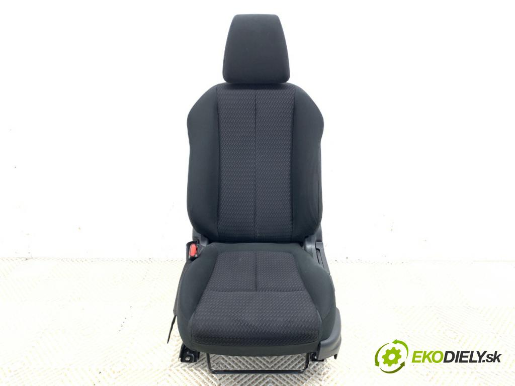 MITSUBISHI ECLIPSE SUV 2019 120 kW 1.5 T-Mivec 1499 Sedadlo ľavy predný 