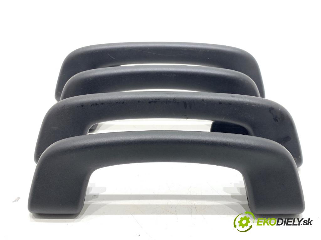 BMW F11 Kombi 2011 190 kW 530 d xDrive 2993 rúčky čalunenie 