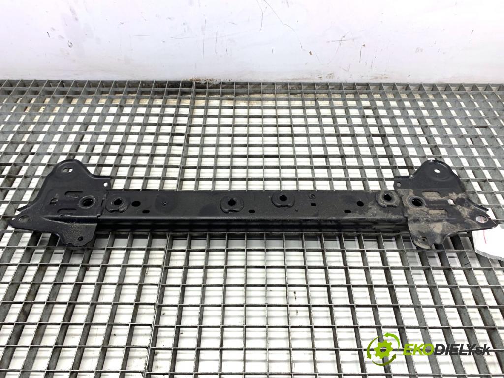 TESLA MODEL Y SUV 2023 235 kW EV 0 Výstuha horná 1075043-00H (Výstuha)