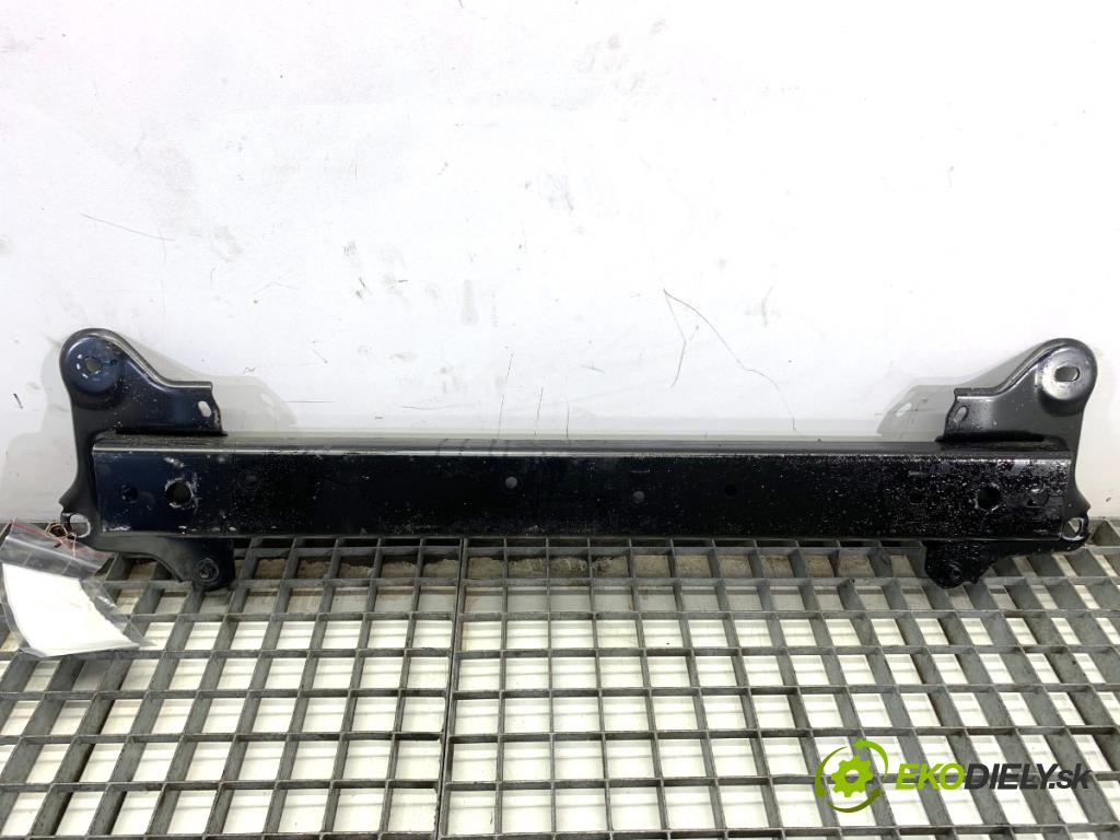 TESLA MODEL Y SUV 2023 235 kW EV 0 výztuha horní 1075043-00H (Výztuha)