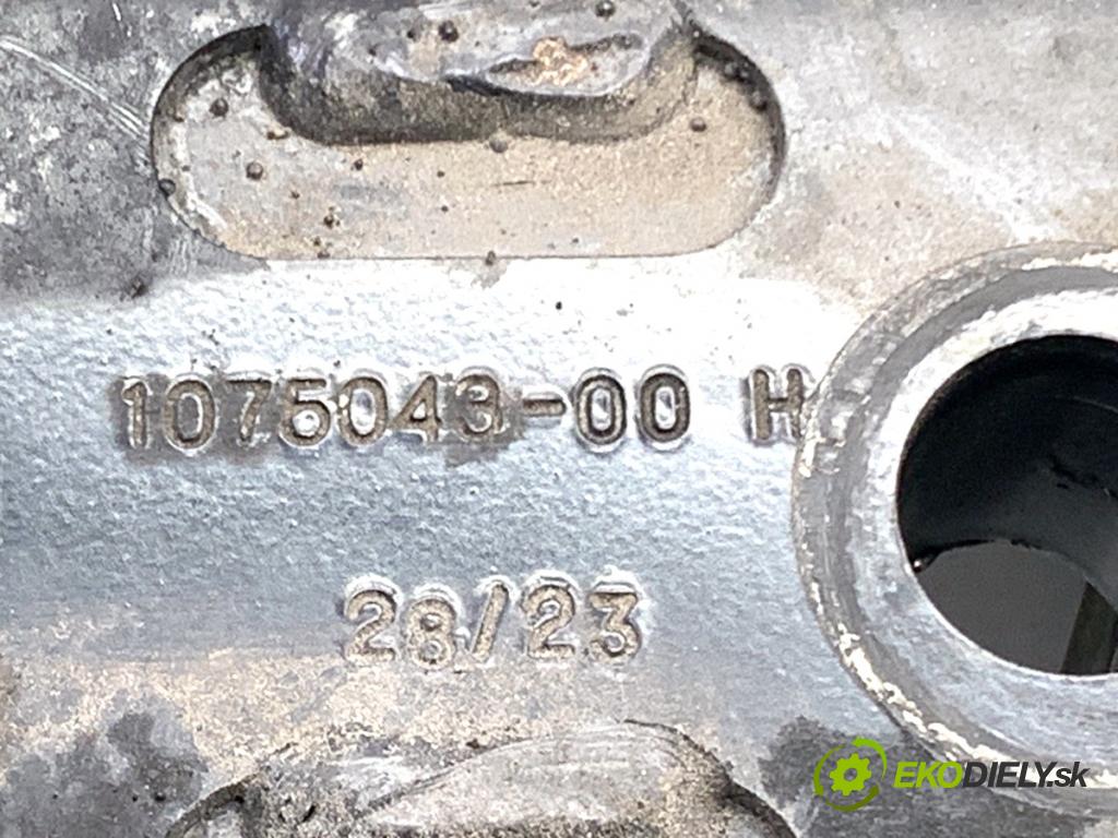 TESLA MODEL Y SUV 2023 235 kW EV 0 výztuha horní 1075043-00H (Výztuha)