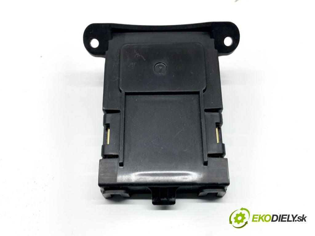 TESLA MODEL Y SUV 2023 235 kW EV 0 Modul volantu 110155603C (Riadiaca jednotka ostatné)