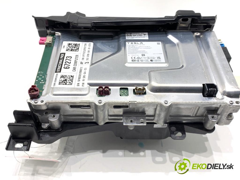 TESLA MODEL Y SUV 2023 235 kW EV 0 Modul Riadiaca jednotka 1657920-00-J