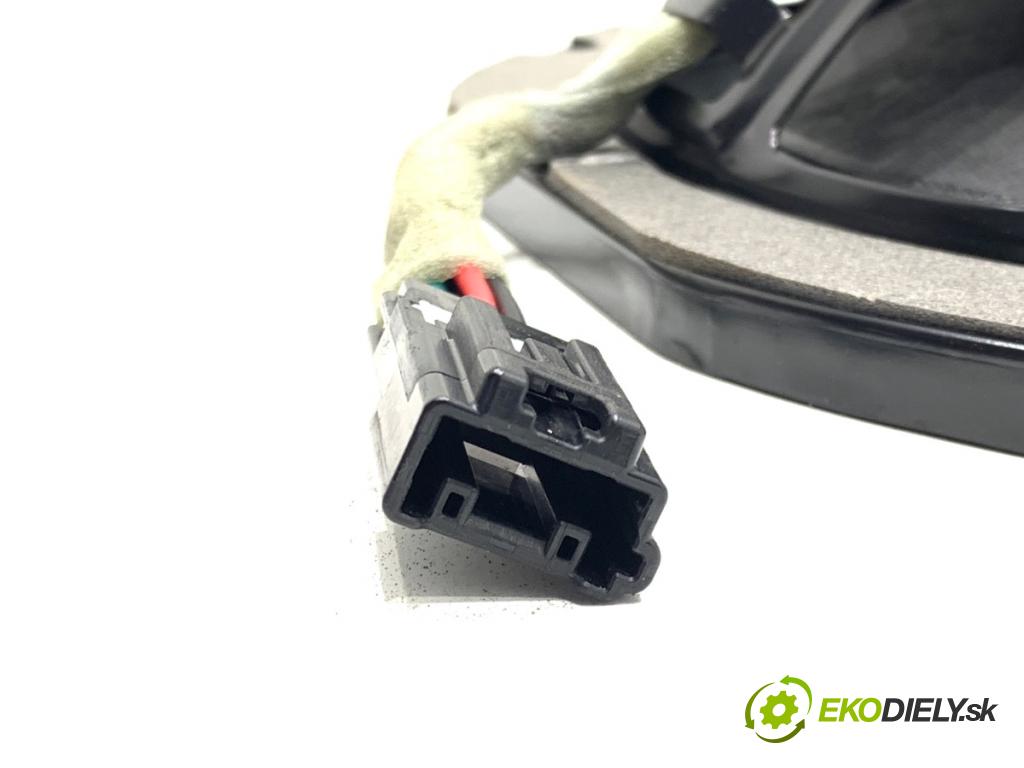 TESLA MODEL Y SUV 2023 235 kW EV 0 subwoofer reproduktor 1079745-00-A