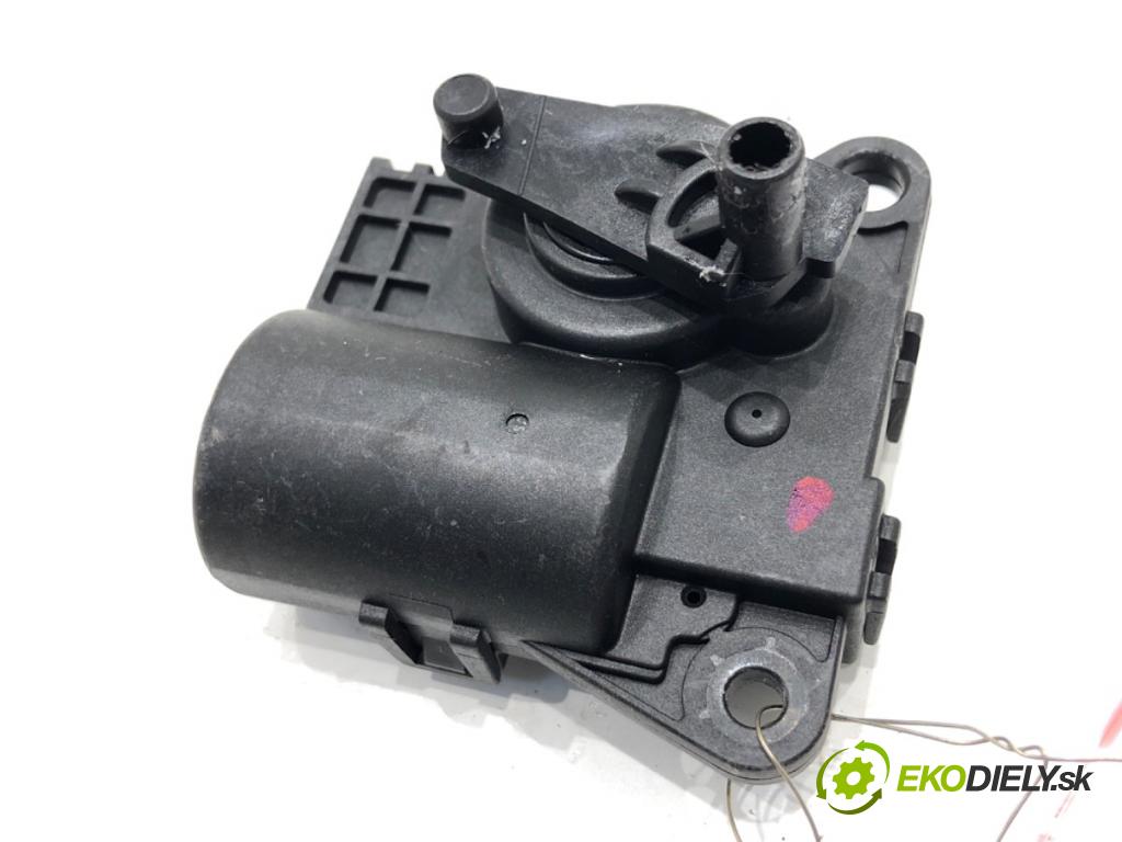 TESLA MODEL Y SUV 2023 235 kW EV 0 Motor kúrenia 2996639X