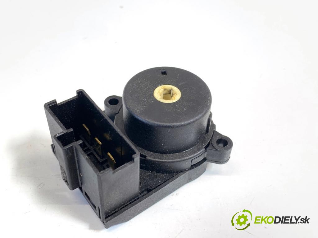 LAND ROVER FREELANDER I samochód terenowy zamknięty 2003 72 kW 2.0 DI 4x4 1994 kostka vložka spínací skříňky YXB100350 (Spínací skříňka)