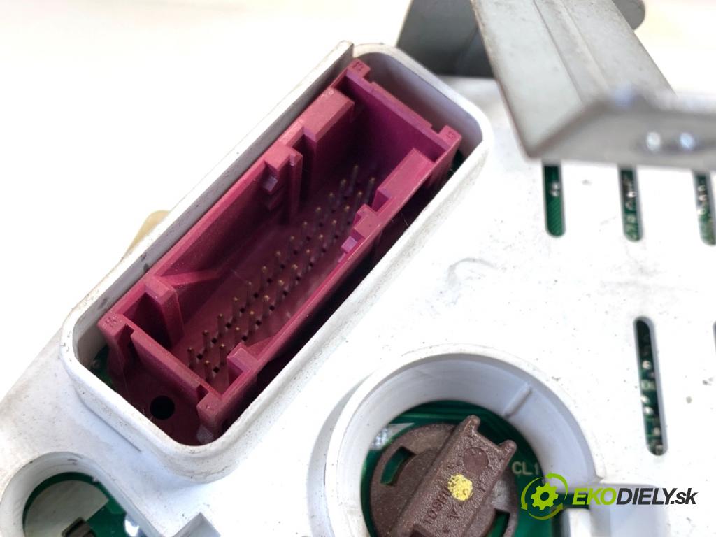 LAND ROVER FREELANDER I samochód terenowy zamknięty 2003 72 kW 2.0 DI 4x4 1994 Prístrojovka YAC500350 (Prístrojová doska)