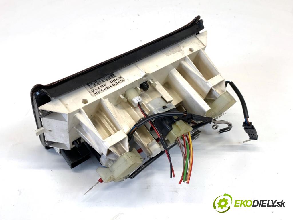 LAND ROVER FREELANDER I samochód terenowy zamknięty 2003 72 kW 2.0 DI 4x4 1994 Panel ovládania kúrenia 532919913A (Prepínacie páčky pod volantom)