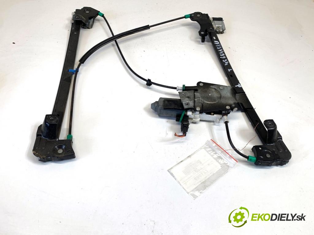 LAND ROVER FREELANDER I samochód terenowy zamknięty 2003 72 kW 2.0 DI 4x4 1994 mechanismus okna levý přední část 