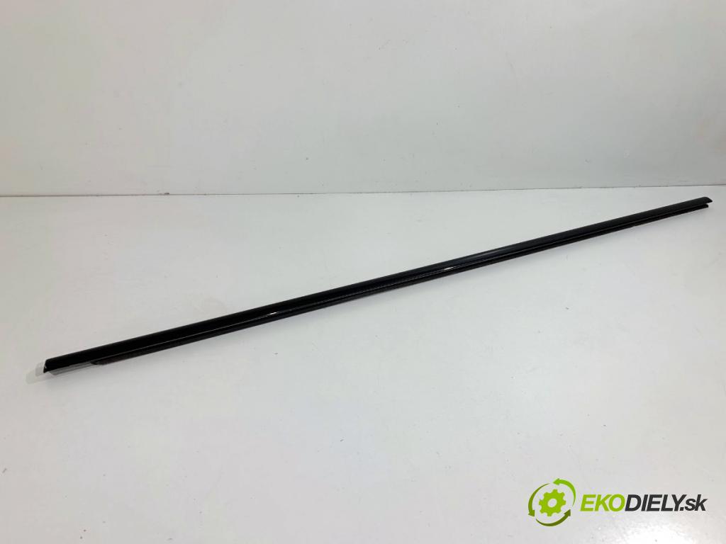 BMW F11 Kombi 2011 190 kW 530 d xDrive 2993 Lišta Sbírání: zad pravy