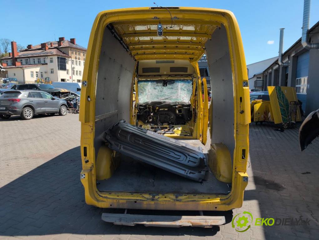 MERCEDES-BENZ eSPRINTER Skrzynia Skrzynia 2022 85 kW Electric (910.633)  karoséria ČTVRŤÁK: Blatník prah strecha PODŁUŻNICA