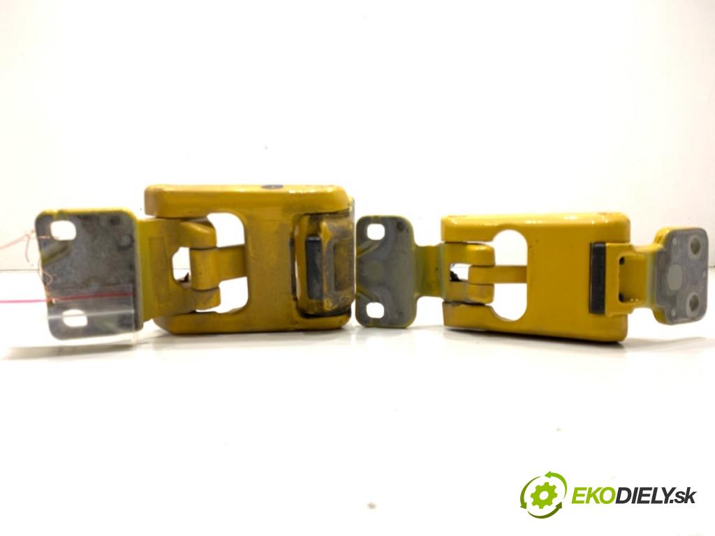 MERCEDES-BENZ eSPRINTER Skrzynia Skrzynia 2022 85 kW Electric (910.633)  Záves dverí pravy zad A9107409600