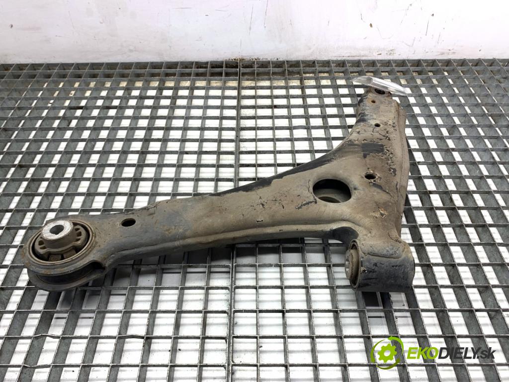 MERCEDES-BENZ eSPRINTER Skrzynia Skrzynia 2022 85 kW Electric (910.633)  Rameno ľavy predný A910333010051