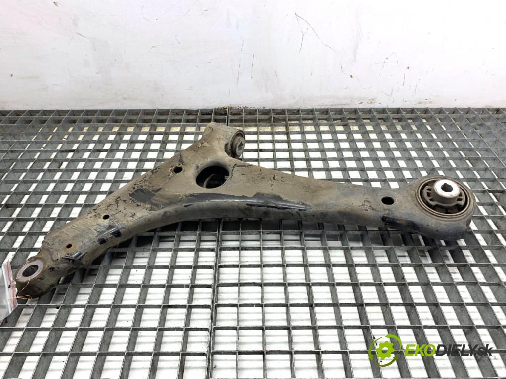 MERCEDES-BENZ eSPRINTER Skrzynia Skrzynia 2022 85 kW Electric (910.633)  Rameno ľavy predný A910333010051