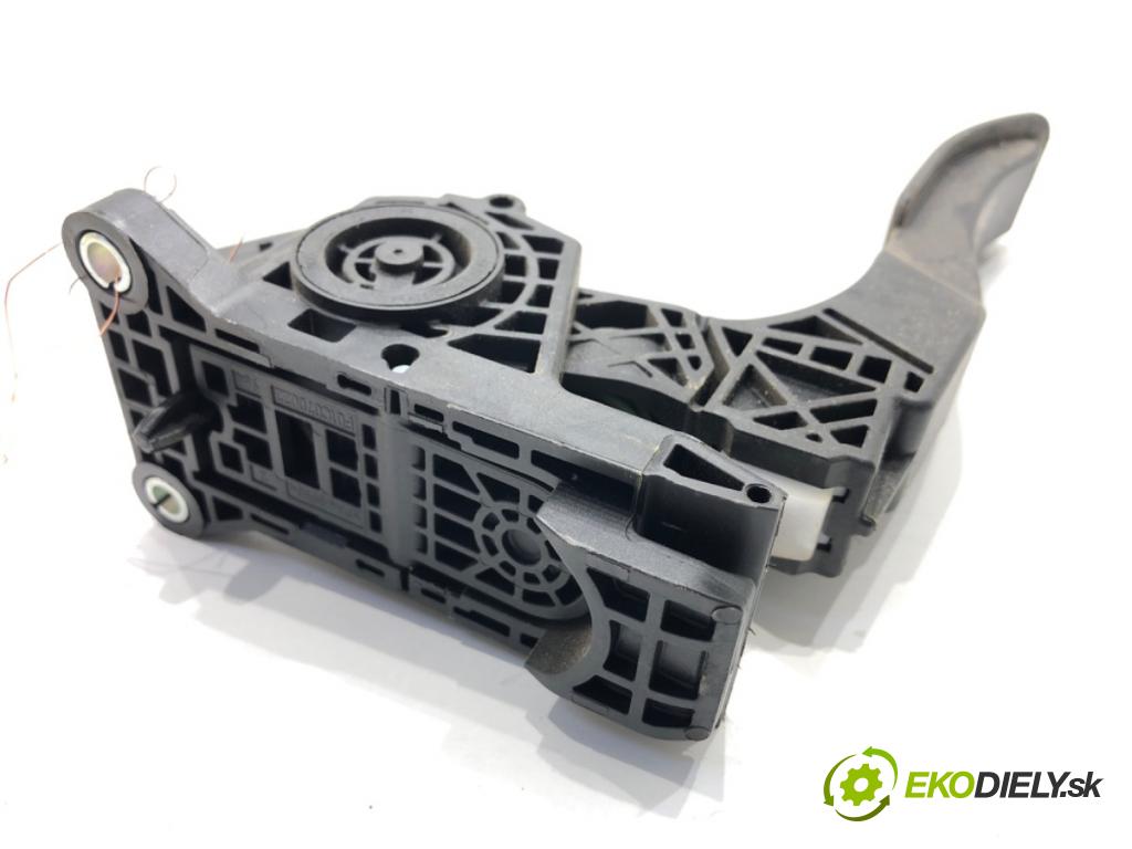 MERCEDES-BENZ eSPRINTER Skrzynia Skrzynia 2022 85 kW Electric (910.633)  Potenciometer plynu A9073010200 (Potenciometer plynového pedálu)