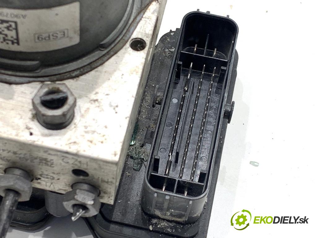 MERCEDES-BENZ eSPRINTER Skrzynia Skrzynia 2022 85 kW Electric (910.633)  Pumpa ABS A9079008206 (Pumpa ABS)