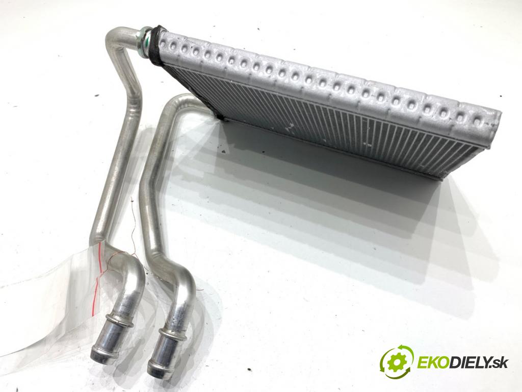 MERCEDES-BENZ eSPRINTER Skrzynia Skrzynia 2022 85 kW Electric (910.633)  Výhrevné teleso, radiátor kúrenia  (Radiátor kúrenia)