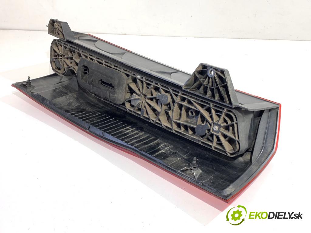 MERCEDES-BENZ eSPRINTER Skrzynia Skrzynia 2022 85 kW Electric (910.633)  Svetlo ľavy zad A9108200000