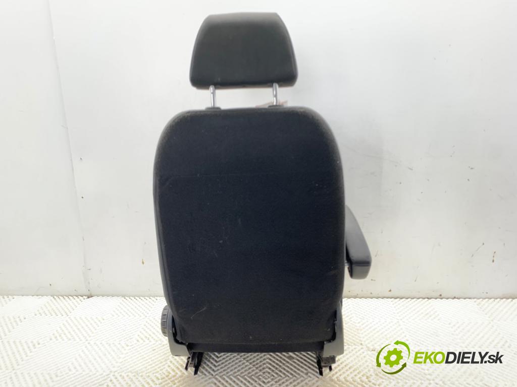 MERCEDES-BENZ eSPRINTER Skrzynia Skrzynia 2022 85 kW Electric (910.633)  Sedadlo ľavy predný