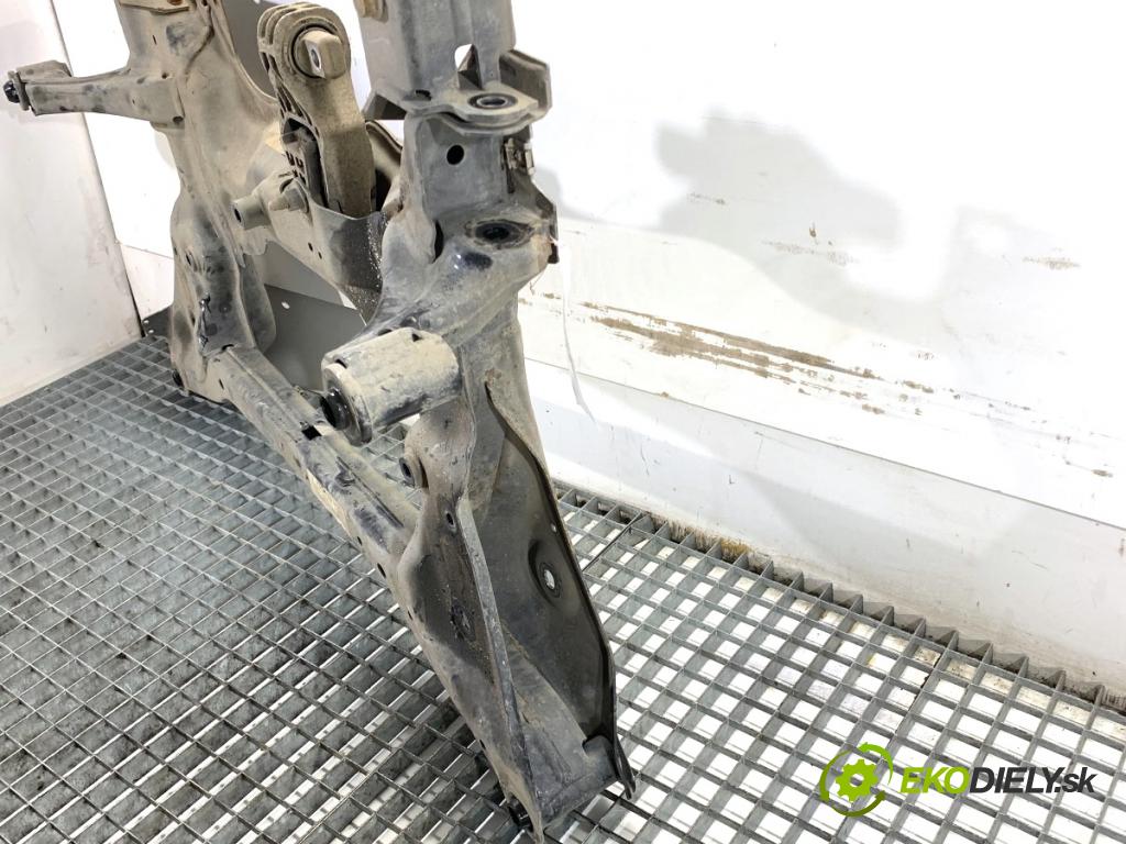 MERCEDES-BENZ eSPRINTER Skrzynia Skrzynia 2022 85 kW Electric (910.633)  Výstuha pod Motor A9100013799 (Výstuha predná)