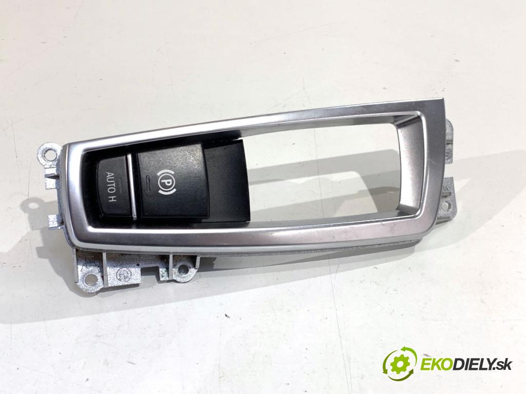 BMW F11 Kombi 2011 190 kW 530 d xDrive 2993 Kulisa brzdy ručnej brzdy 9217594