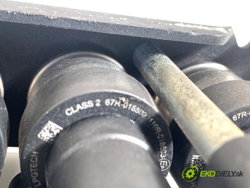 MERCEDES-BENZ S204 Kombi 2008 135 kW C 200 Kompressor (204.241) 1796 vstrekovač LPG 67R-018502