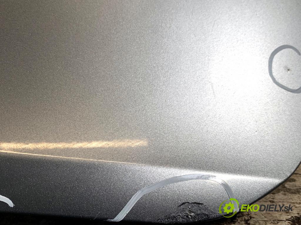 SKODA SUPERB II Kombi 2010 125 kW 2.0 TDI 1968 kapota zad