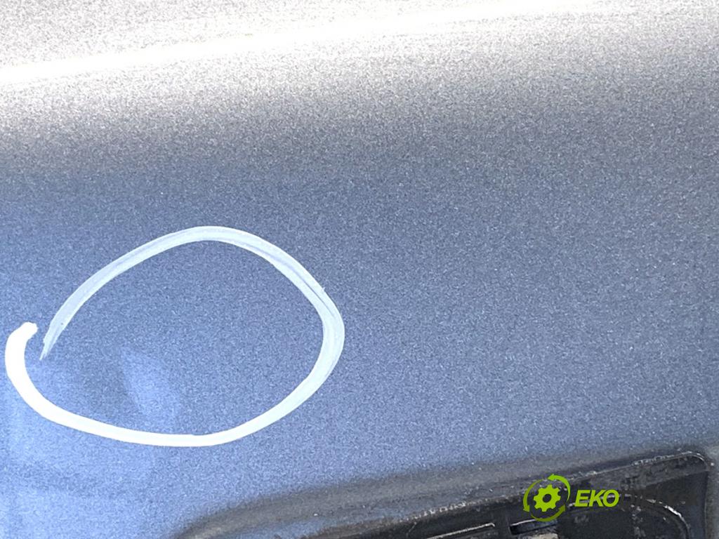 SKODA SUPERB II Kombi 2010 125 kW 2.0 TDI 1968 dveře pravý zadní část