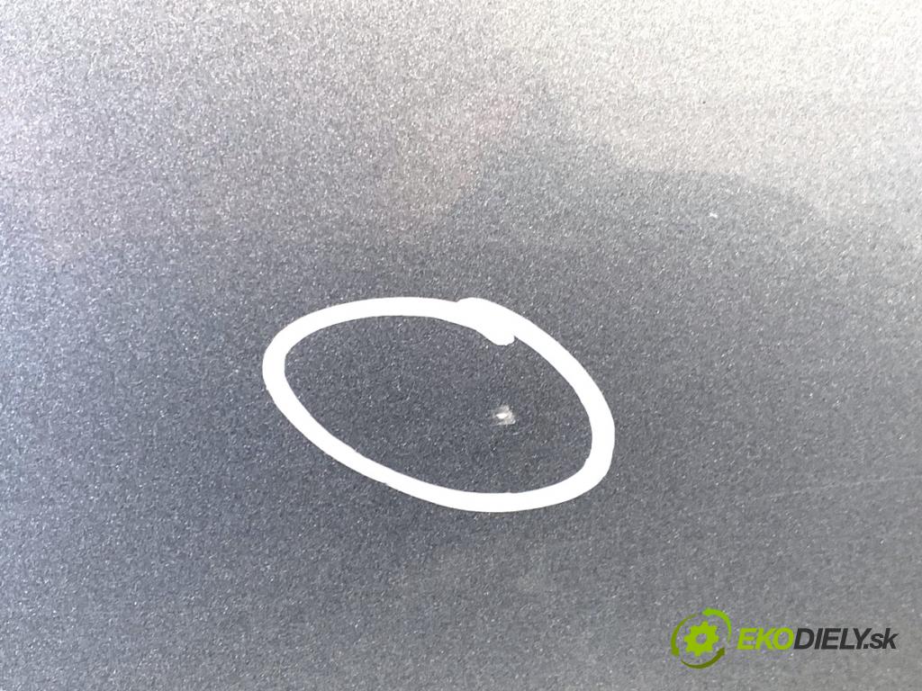 SKODA SUPERB II Kombi 2010 125 kW 2.0 TDI 1968 dveře pravý zadní část