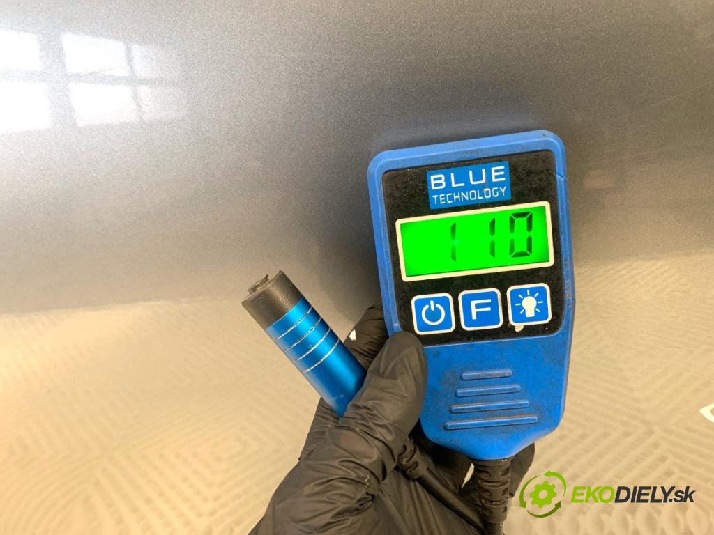 SKODA SUPERB II Kombi 2010 125 kW 2.0 TDI 1968 dveře pravý zadní část