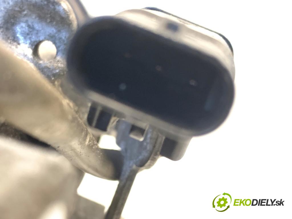 BMW F31 Kombi 2019 110 kW 318 d 1995 Kompresor klimatizácie 9299328 (Kompresor klimatizácie)