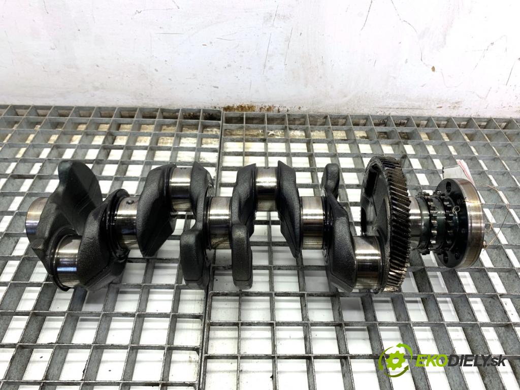 BMW F34 liftback 2015 140 kW 320 d 1995 kardaň hřídel KORBOVÝ: 7797975 (Blok motoru ostatní)