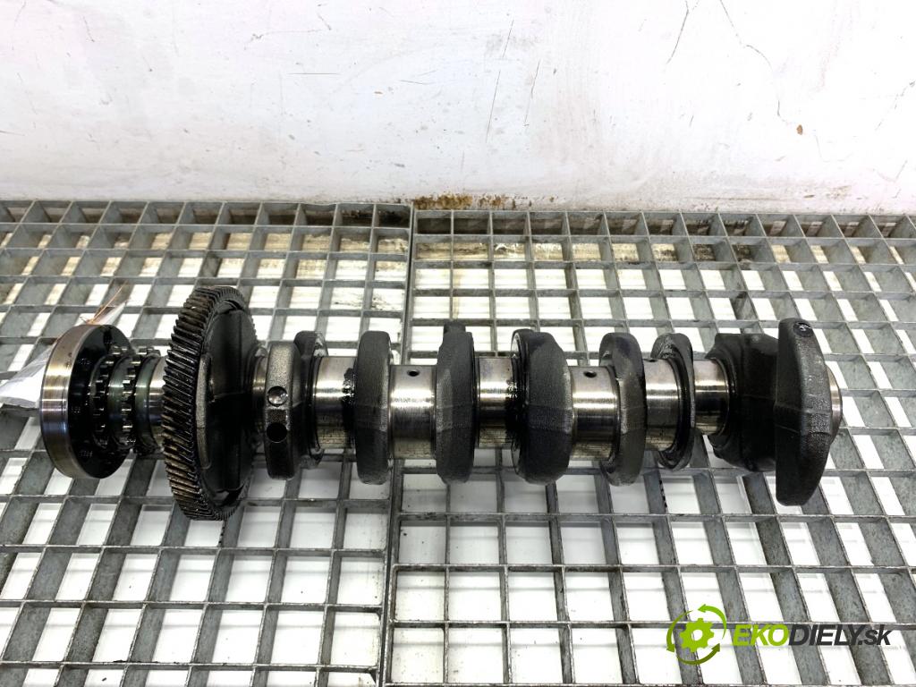 BMW F34 liftback 2015 140 kW 320 d 1995 Kardaň, hriadeľ KLIKA: 7797975 (Blok motora ostatné)