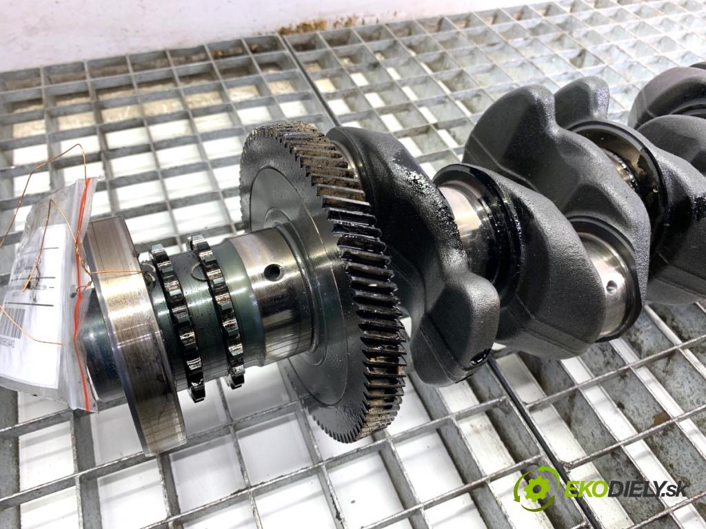 BMW F34 liftback 2015 140 kW 320 d 1995 Kardaň, hriadeľ KLIKA: 7797975 (Blok motora ostatné)