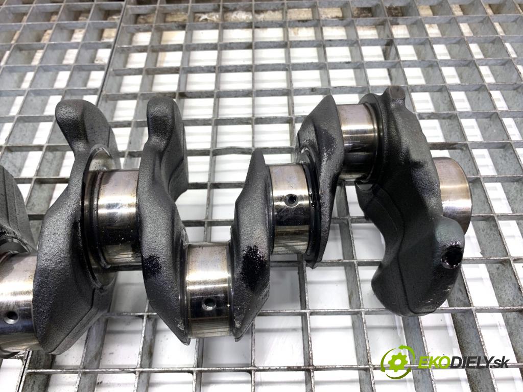 BMW F34 liftback 2015 140 kW 320 d 1995 Kardaň, hriadeľ KLIKA: 7797975 (Blok motora ostatné)