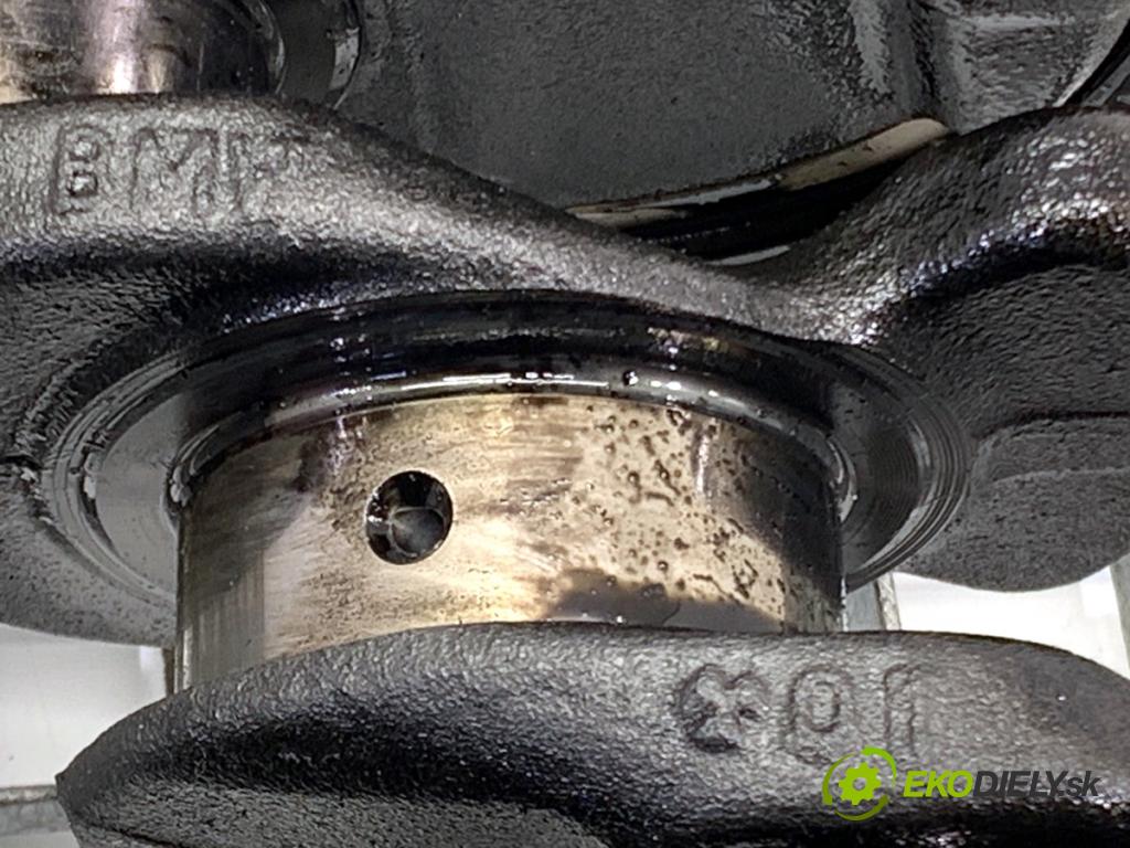 BMW F34 liftback 2015 140 kW 320 d 1995 Kardaň, hriadeľ KLIKA: 7797975 (Blok motora ostatné)