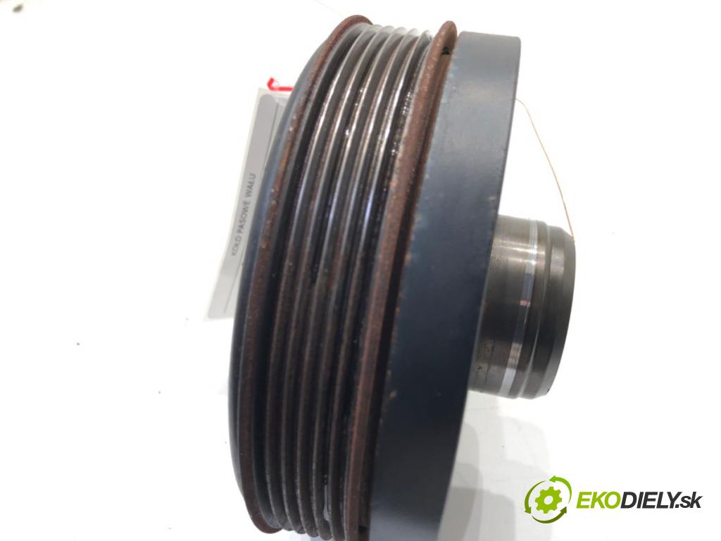 BMW F34 liftback 2015 140 kW 320 d 1995 koleso kolesová hriadeľa 7619245 (Remenica)