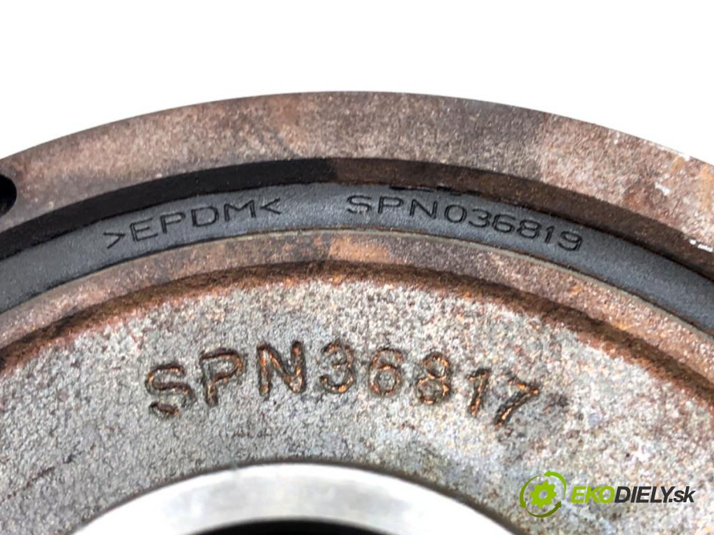 BMW F34 liftback 2015 140 kW 320 d 1995 koleso kolesová hriadeľa 7619245 (Remenica)